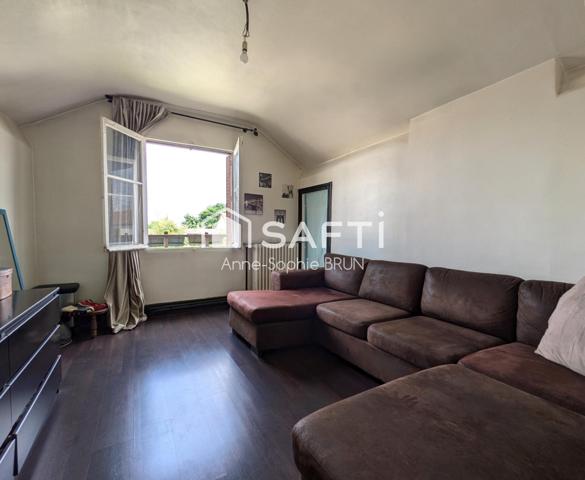 Maison 6 pièces avec jardinet, sous-sol, parking