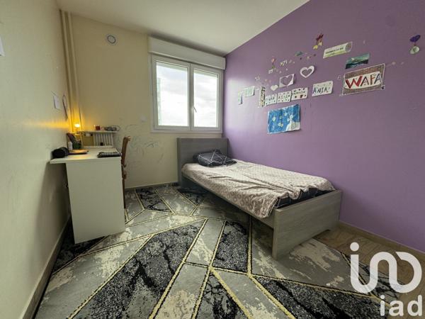 Appartement 4 pièces de 80 m² à Saint-Pierre-des-Corps (37700)