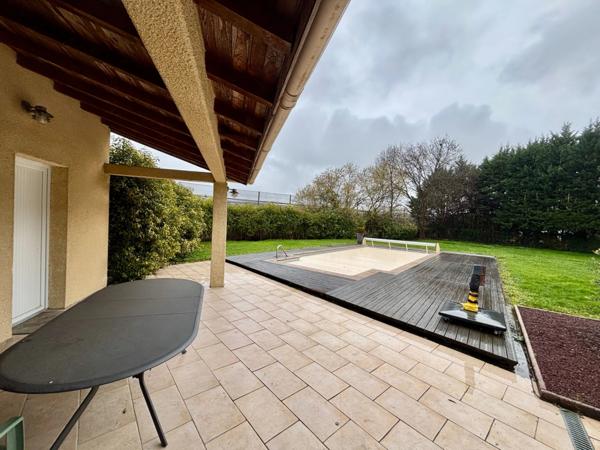 Belle maison de plain-pied avec piscine et terrain de 2000 m², au calme et sans vis-à-vis à Montauban (82)