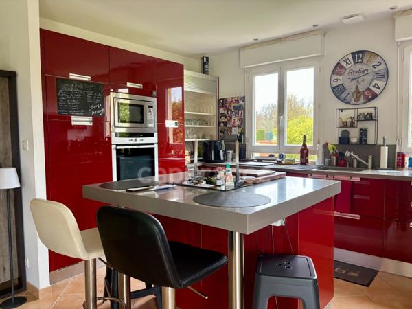 Belle maison de plain-pied avec piscine et terrain de 2000 m², au calme et sans vis-à-vis à Montauban (82)