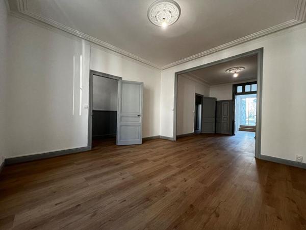 Maison de ville 135 m² 9 pièces