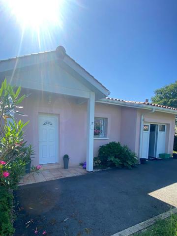 A deux pas du centre d'Andernos Les Bains , au calme absolu , une maison de plain-pied clé en main