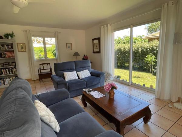 A deux pas du centre d'Andernos Les Bains , au calme absolu , une maison de plain-pied clé en main