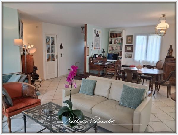 Brûlon (72350) Maion PLAIN-PIED, 4 chambres, sde, sdb, garage, jardin