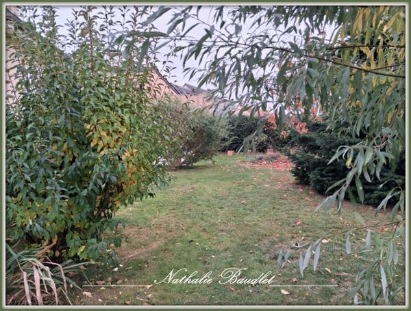 Brûlon (72350) Maion PLAIN-PIED, 4 chambres, sde, sdb, garage, jardin