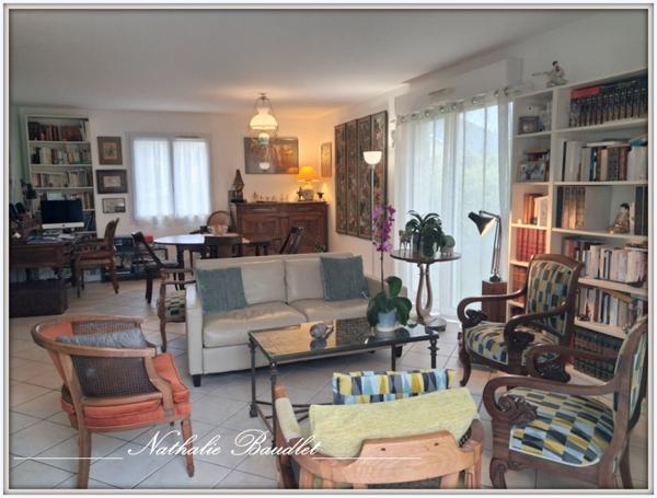 Brûlon (72350) Maion PLAIN-PIED, 4 chambres, sde, sdb, garage, jardin