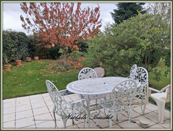 Brûlon (72350) Maion PLAIN-PIED, 4 chambres, sde, sdb, garage, jardin