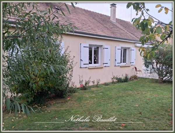 Brûlon (72350) Maion PLAIN-PIED, 4 chambres, sde, sdb, garage, jardin