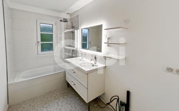 Maison à vendre    5 pièces • 115 m2 Senlis