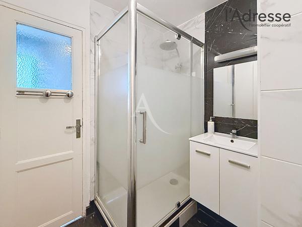 Appartement Courbevoie 2 pièce(s) 36 m2/Meublé / Cave