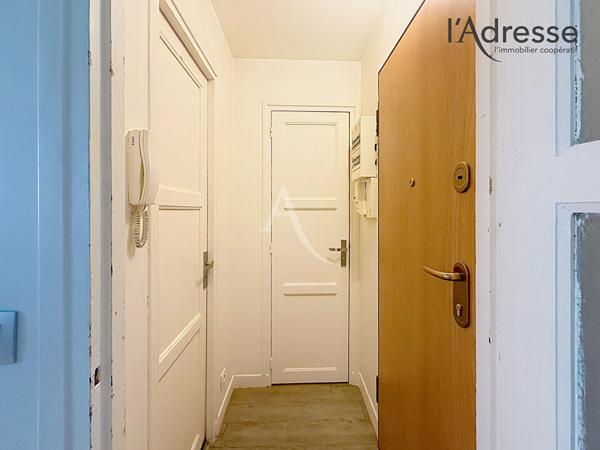 Appartement Courbevoie 2 pièce(s) 36 m2/Meublé / Cave
