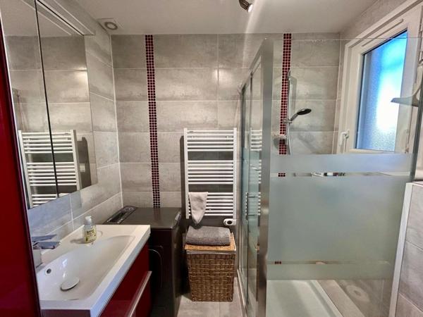 Appartement à ROQUEBRUNE-SUR-ARGENS, 83380 - 3 pièces 95m²