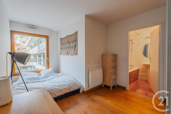 Appartement à vendre  2 pièces - 39,60 m2 PARIS - 75011