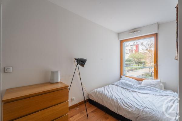 Appartement à vendre  2 pièces - 39,60 m2 PARIS - 75011