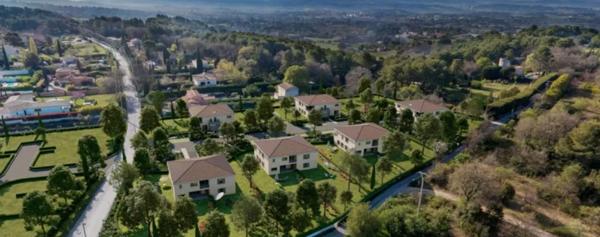 Appartement à vendre 2 pièces de 42m2 avec terrasse à CELONY AIX EN PROVENCE