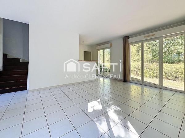 SAINT-MÉDARD-EN-JALLES – MAISON 3 CHAMBRES AVEC GARAGE ET JARDIN AU CALME