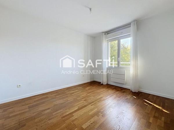 SAINT-MÉDARD-EN-JALLES – MAISON 3 CHAMBRES AVEC GARAGE ET JARDIN AU CALME