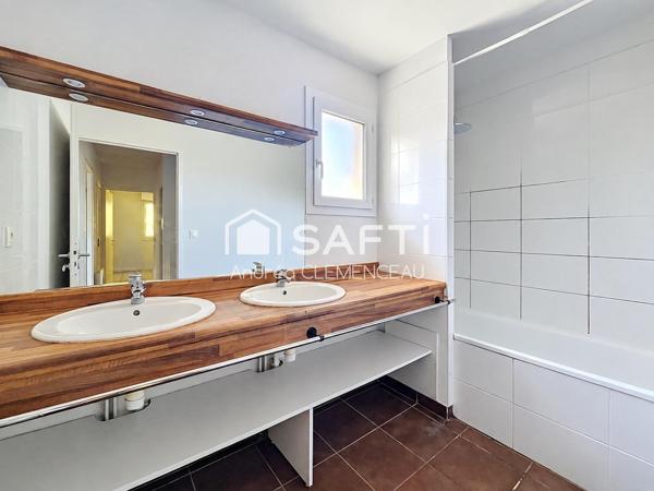 SAINT-MÉDARD-EN-JALLES – MAISON 3 CHAMBRES AVEC GARAGE ET JARDIN AU CALME