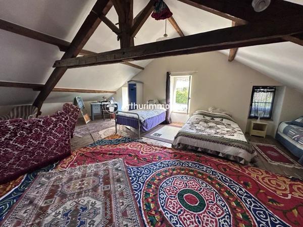 Vente                                                      Maison
                        
                     8 pièces                      260 m2                     à Saint-Jean-d'Angély