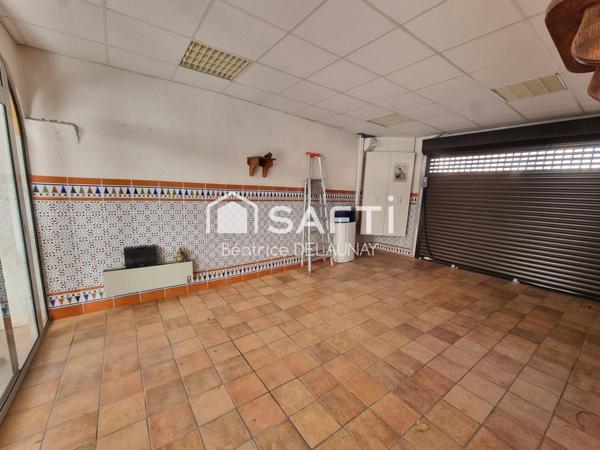 MAISON DE VILLAGE D'ENVIRON 331M², COUR ET GARAGE