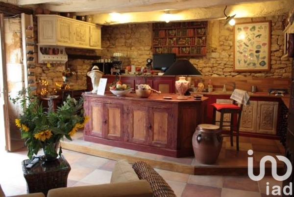 Maison à vendre 10 pièces 392 m² Saint-Pompon