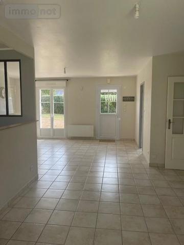 Maison à louer à Neuville-sur-Brenne dans l'Indre-et-Loire (37110), ref : 37007-L439