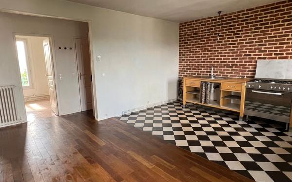 Appartement à vendre    3 pièces • 55 m2 Chelles