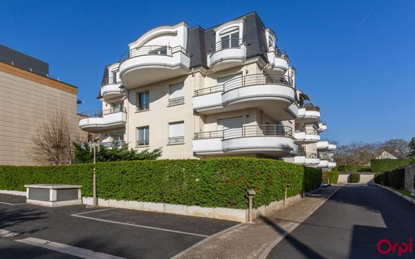 Appartement à vendre    2 pièces • 54,39 m2 Sainte-Geneviève-des-Bois