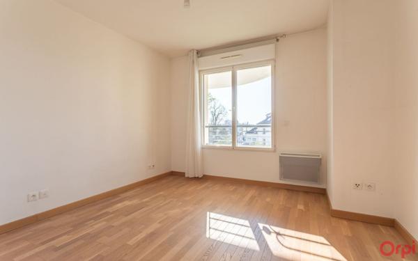 Appartement à vendre    2 pièces • 54,39 m2 Sainte-Geneviève-des-Bois