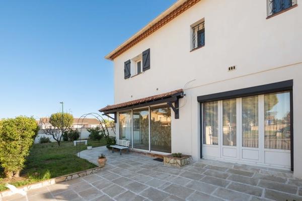 Maison à vendre |  Mauguio |  8 pièces | 210 m²