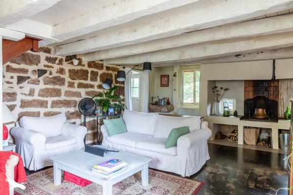 Maison à vendre |  Ussac |  5 pièces | 150 m²