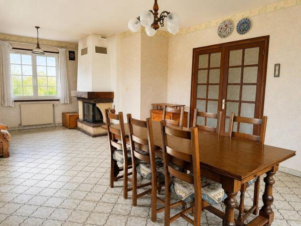 Maison, grand terrain et 110 m² de sous-sol