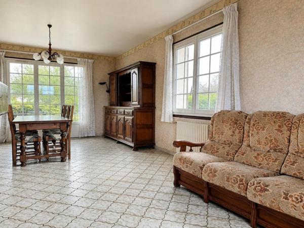Maison, grand terrain et 110 m² de sous-sol