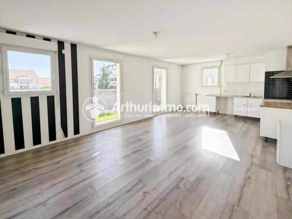 Vente                                                      Appartement
                        
                     4 pièces                      73 m2                     à Tigery