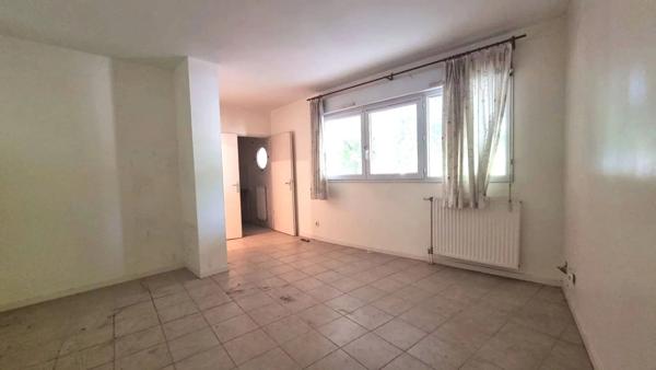 Vente                                                      Appartement
                        
                     1 pièces                      26 m2                     à Plaisir
