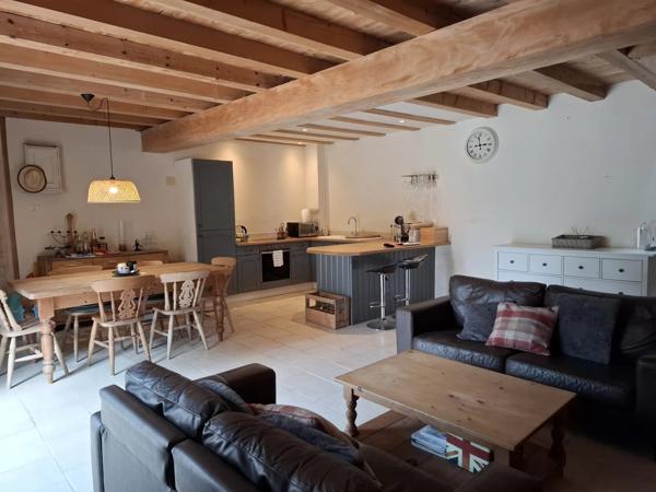Maison magnifiquement rénovée - une combinaison parfaite de confort moderne et de caractère traditionnel