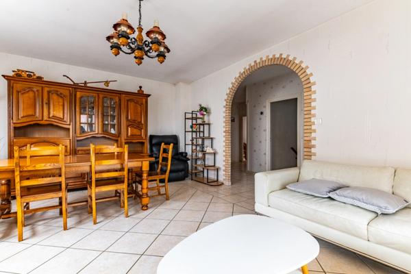 Maison à vendre 5 pièces LONGVIC (21)
