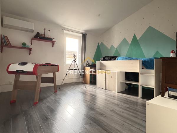 Charleval (13350) Maison de village de 139 m2 à Charleval