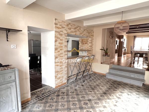 Charleval (13350) Maison de village de 139 m2 à Charleval