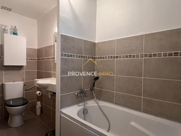 Charleval (13350) Maison de village de 139 m2 à Charleval