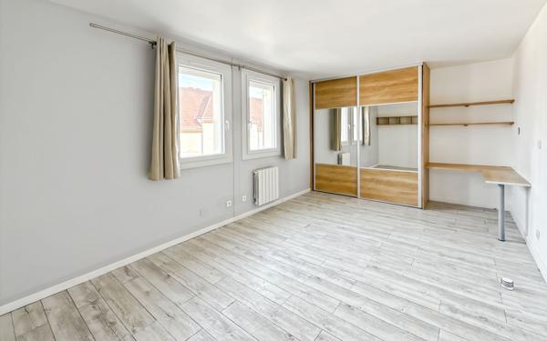 Appartement à vendre    5 pièces • 130,73 m2 Saint-Jean-le-Blanc