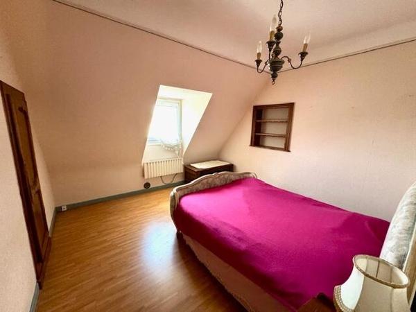 Proche commerces et écoles - Très belle maison sur 1947 m2 de terrain