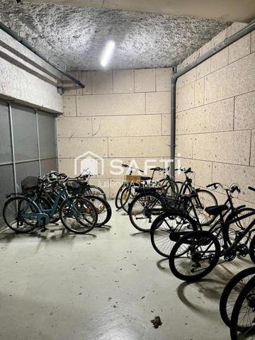 Bordeaux Bassins à flot - T2 de 50m2, accès PMR, place de stationnement