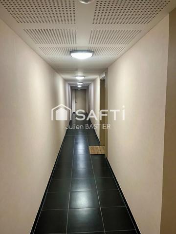 Bordeaux Bassins à flot - T2 de 50m2, accès PMR, place de stationnement