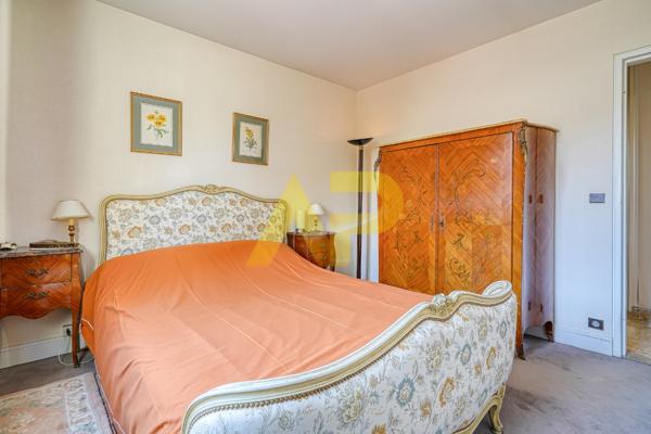 Appartement Le Plessis Robinson 5pièce(s) 106 m2 €450 000 ** - Référence 395