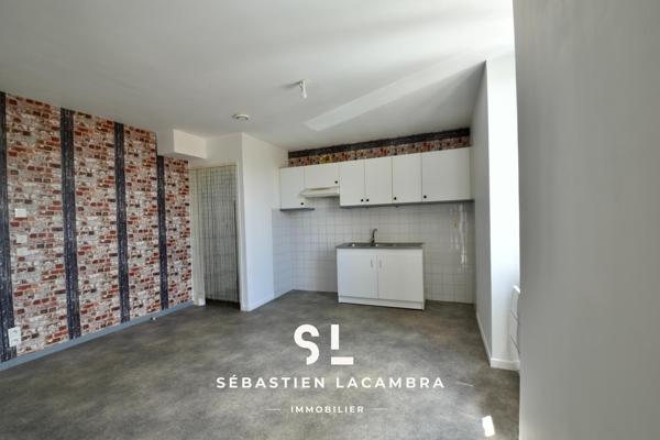 Saint-Juéry (81160) Maison bourgeoise avec jardin et vue imprenable.