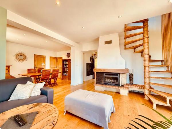 Maison T5 de caractère + T2 indépendant