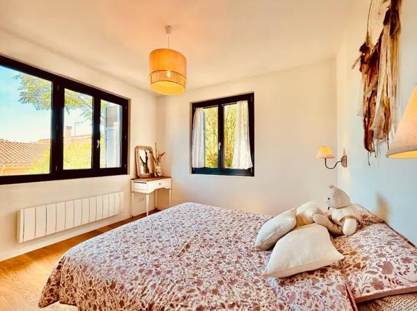 Maison T5 de caractère + T2 indépendant