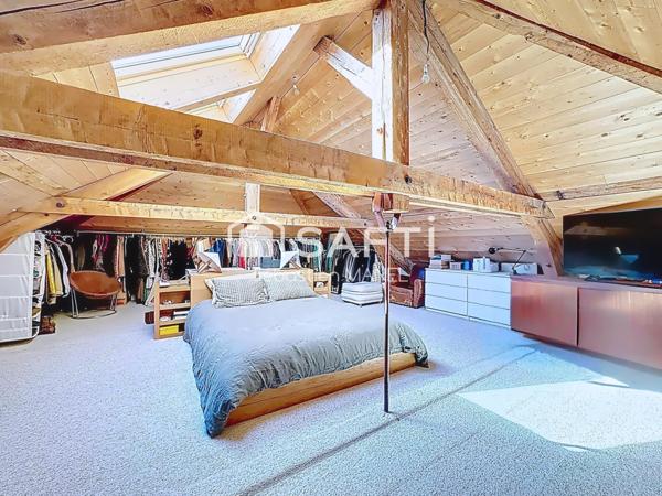 Ancienne poste rénovée aux portes de Genève