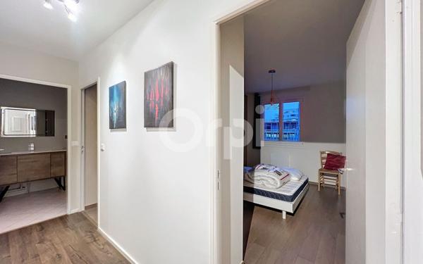 Appartement à louer    3 pièces • 71 m2 Annemasse